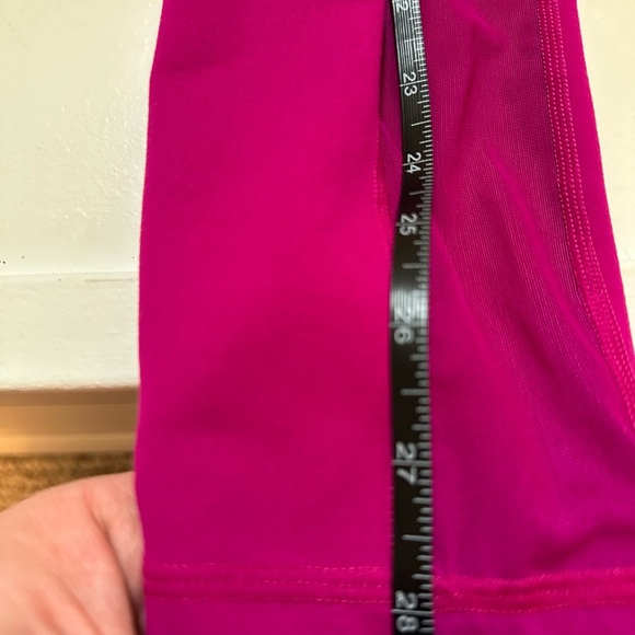 Fabletics Mila High-Waisted On-The-Go Powerhold with Pockets Capri Size Small - Picture 7 of 7